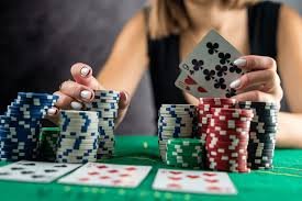 Caribbean Stud hand rankings reference showing high card through royal flush